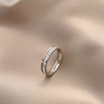 Gypsophila ring, a niche high-end luxury non-fading new fashion accessory for the index finger